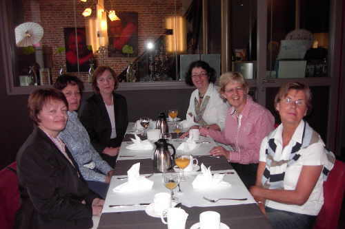 Hotelfrhstck: (von links nach rechts) Ellen, Maria, Beate, Monika, Rita, Regina
