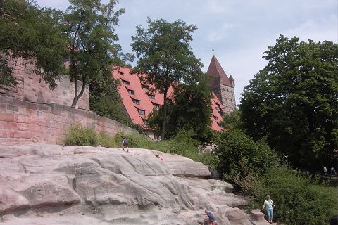 Burg - Jugendherberge