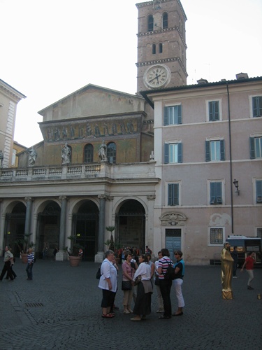 S. Maria in Trastevere mit Banausen