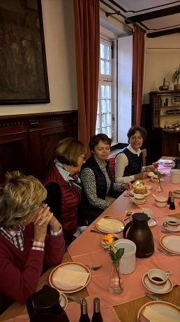 Sonntagsfr�hst�ck mit Geburtstagskind Ellen