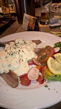 Mittagessen im Brauhaus Zwiebel
